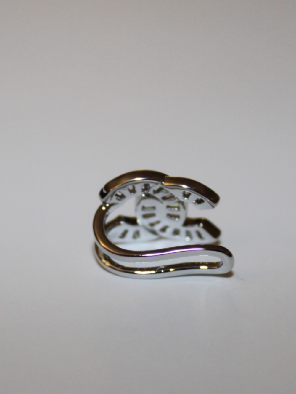 Celestial Luxe Ear Cuff - Picture 4 of 5